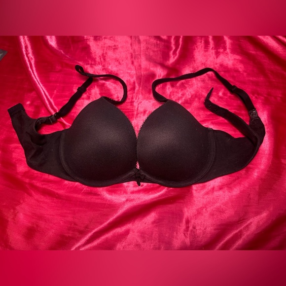 Black victorias secret push-up bra 32b - Picture 1 of 2